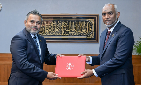 ފިޝަރީޒް މިނިސްޓްރީގެ މެންޑޭޓަށް ދަނޑުވެރިކަން އިތުރުކޮށް ވަޒީރަކަށް ޝިޔާމް
